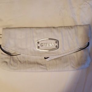 Guess clutch or shoulder purse off white